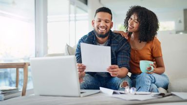 couple with income disparity combining finances